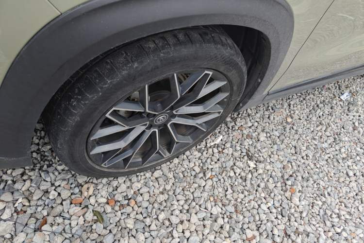 Used CHANGAN UNI-T 2022 1.5T Prestige Version Exterior 4