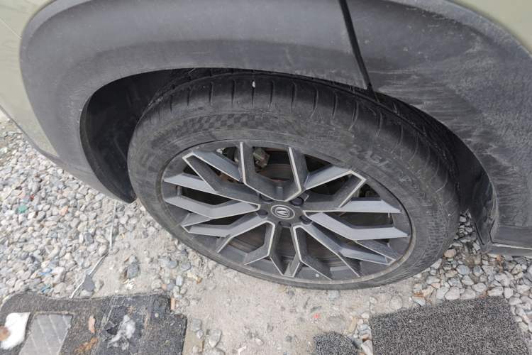 Used CHANGAN UNI-T 2022 1.5T Prestige Version Exterior 5