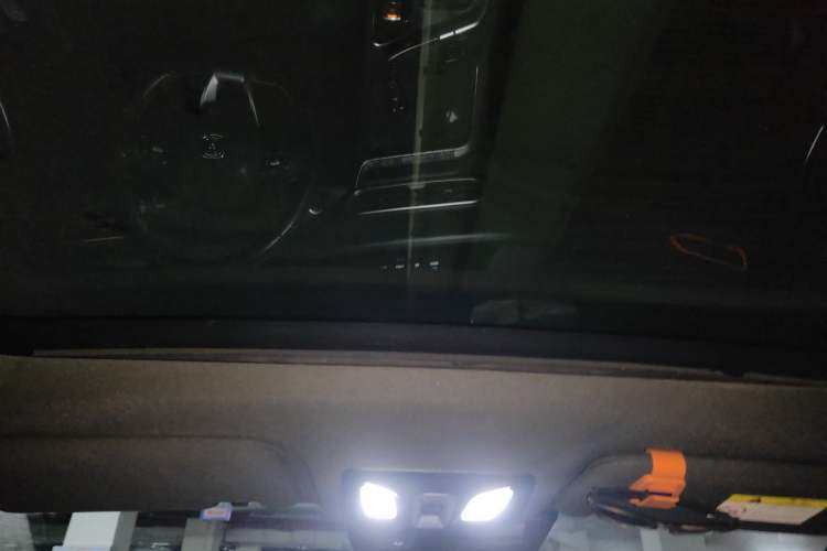 Used CHANGAN UNI-T 2022 1.5T Prestige Version Headliner