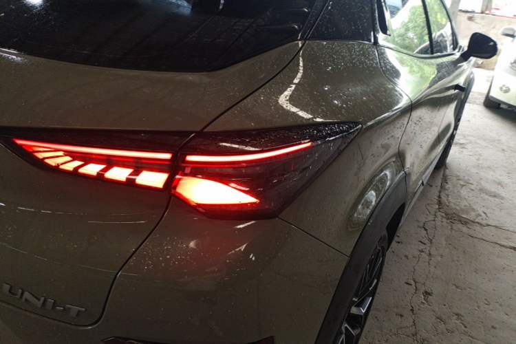 Used CHANGAN UNI-T 2022 1.5T Prestige Version Right Rear Taillight