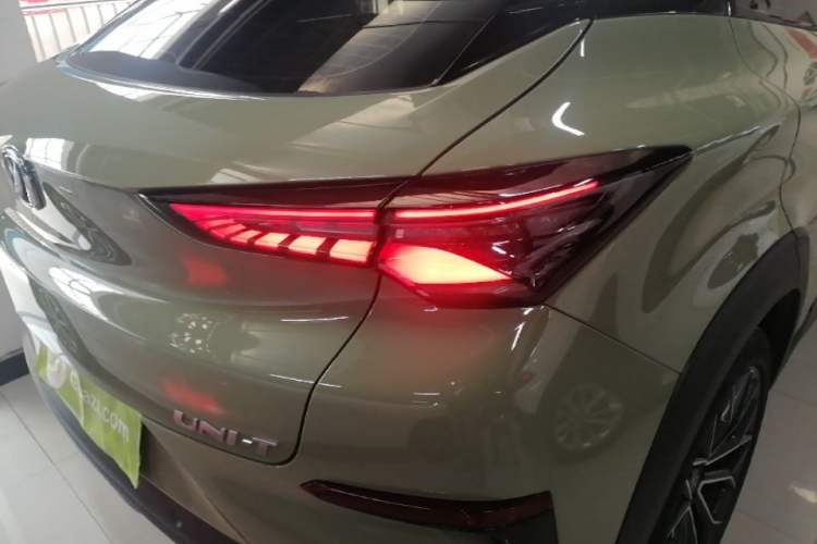 Used CHANGAN UNI-T 2022 1.5T Prestige Version Right Rear Taillight