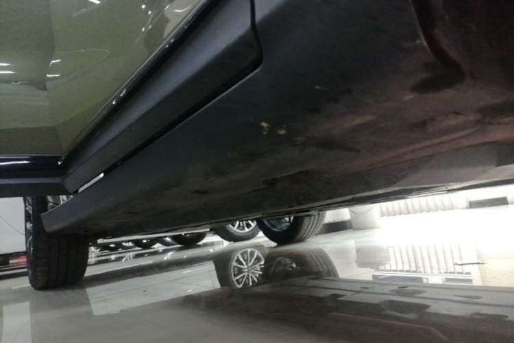Used CHANGAN UNI-T 2022 1.5T Prestige Version Right Side Sill