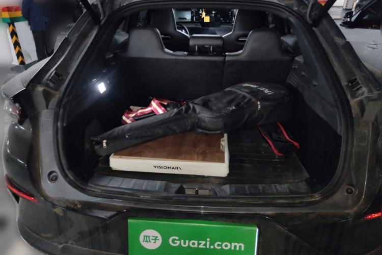 Used CHANGAN UNI-T 2022 1.5T Prestige Version Trunk