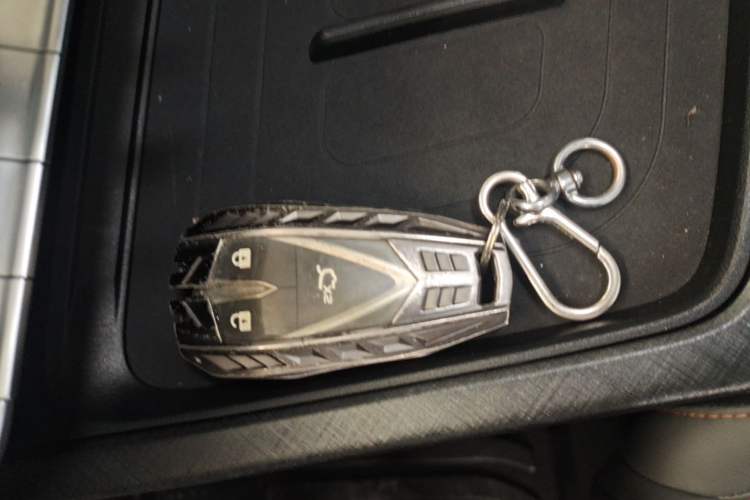 Used CHANGAN UNI-T 2022 1.5T Prestige Version Vehicle Key
