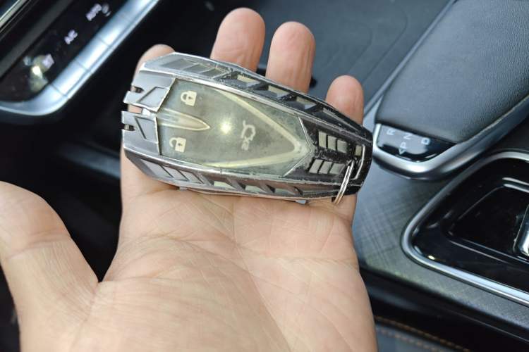 Used CHANGAN UNI-T 2022 1.5T Prestige Version Vehicle Key