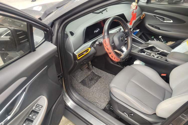 Used CHANGAN UNI-T 2022 1.5T Prestige Version Driver Seat