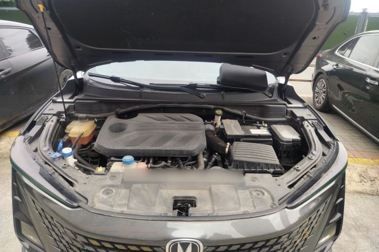 Used CHANGAN UNI-T 2022 1.5T Prestige Version Engine Bay