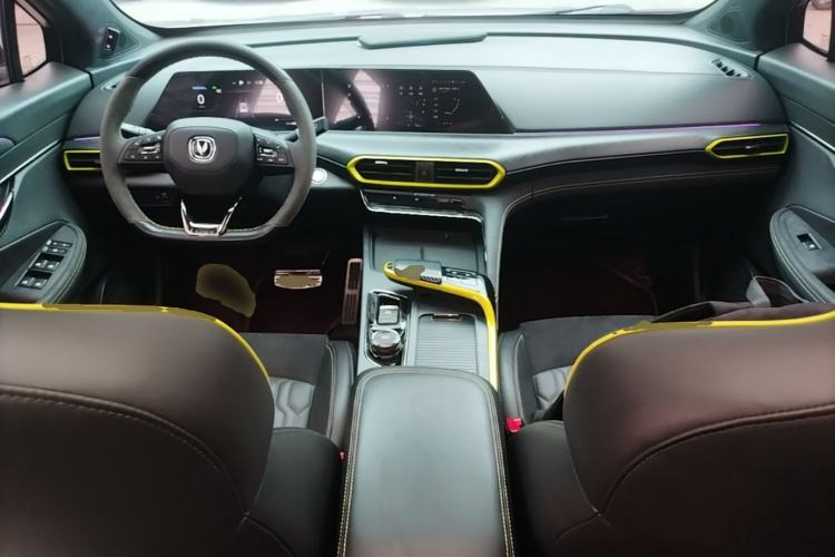 Used CHANGAN UNI-T 2022 1.5T Sport Edition Premium Version Center Console