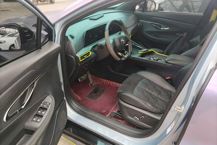 Used CHANGAN UNI-T 2022 1.5T Sport Edition Premium Version Driver Seat