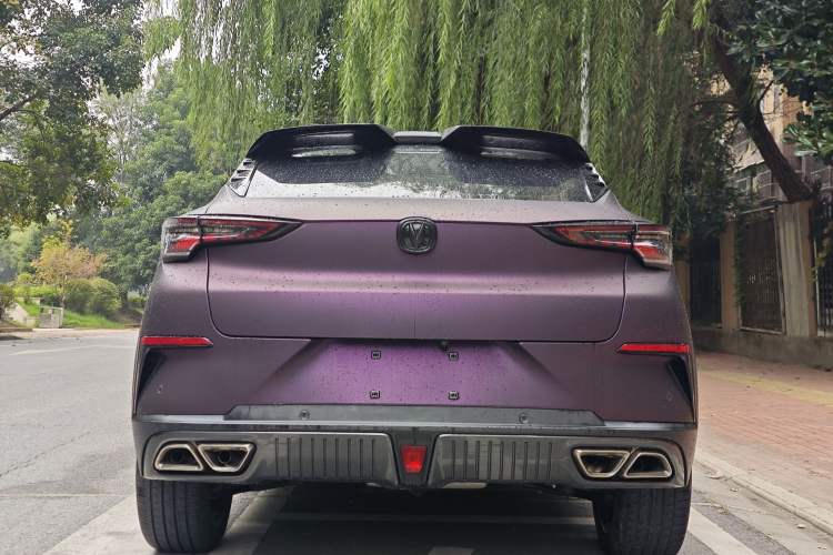Used CHANGAN UNI-T 2022 1.5T Prestige Version Exterior 5