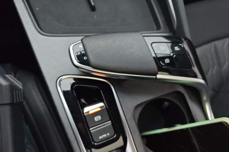 Used CHANGAN UNI-T 2022 1.5T Sport Edition Premium Version Gear Lever