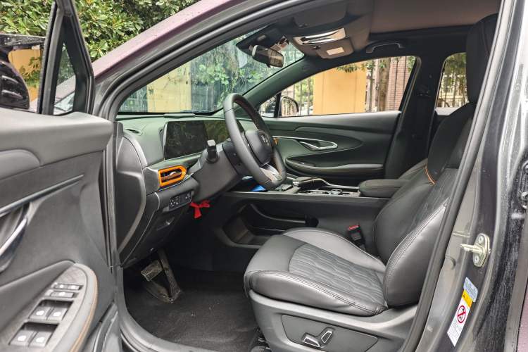 Used CHANGAN UNI-T 2022 1.5T Prestige Version Interior 1