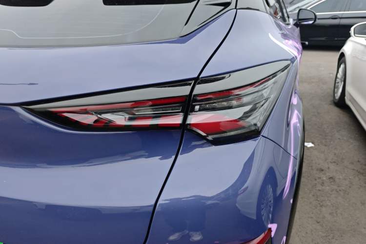 Used CHANGAN UNI-T 2022 1.5T Sport Edition Premium Version Right Rear Taillight