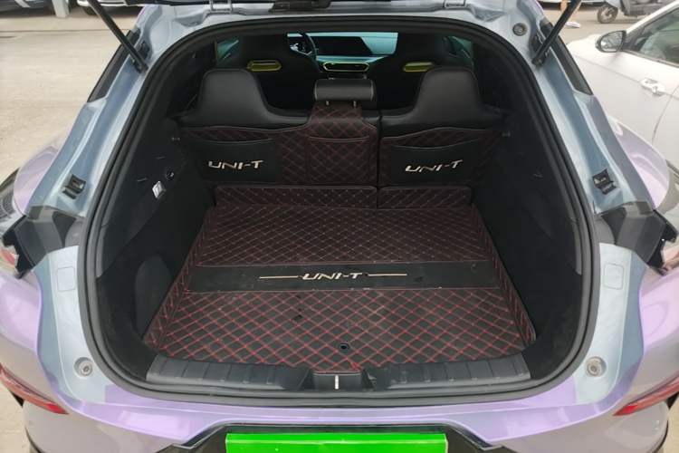 Used CHANGAN UNI-T 2022 1.5T Sport Edition Premium Version Trunk