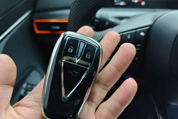 Used CHANGAN UNI-T 2022 1.5T Sport Edition Premium Version Vehicle Key