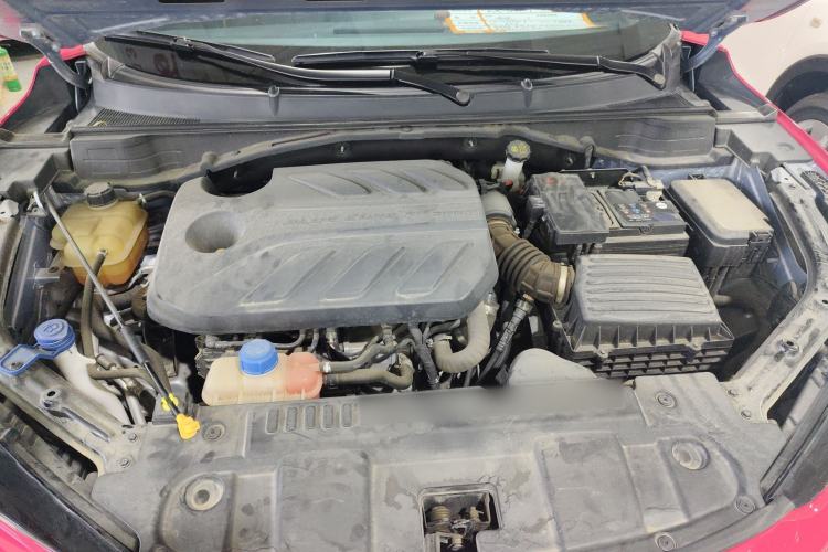 Used CHANGAN UNI-T 2022 1.5T Sport Edition Flagship Version Engine Bay