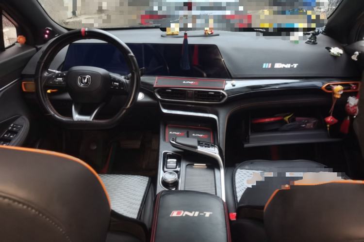 Used CHANGAN UNI-T 2022 1.5T Flagship Edition Center Console