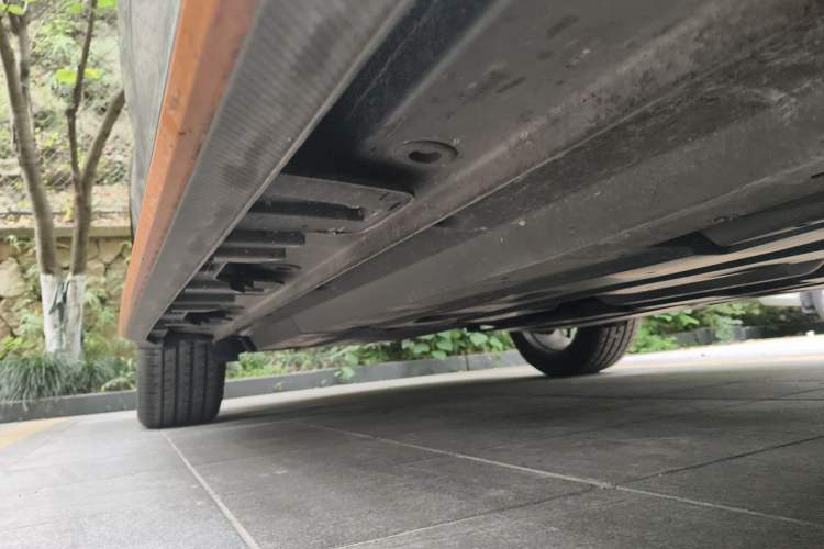 Used CHANGAN UNI-T 2022 1.5T Sport Edition Flagship Version Chassis Front Right