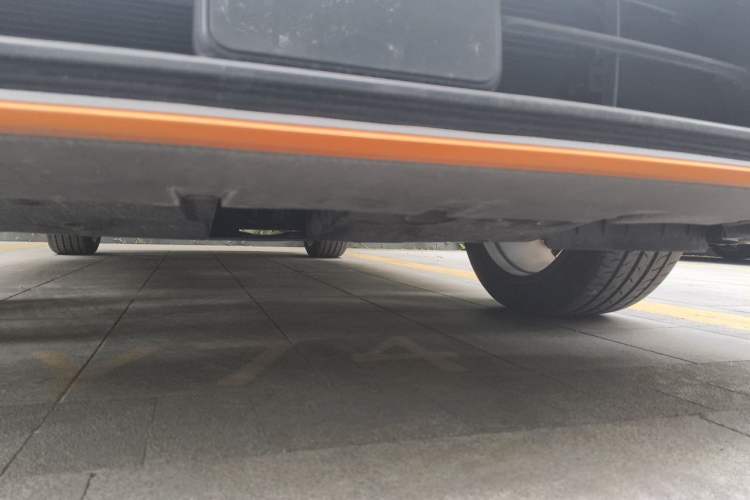 Used CHANGAN UNI-T 2022 1.5T Sport Edition Flagship Version Chassis Front