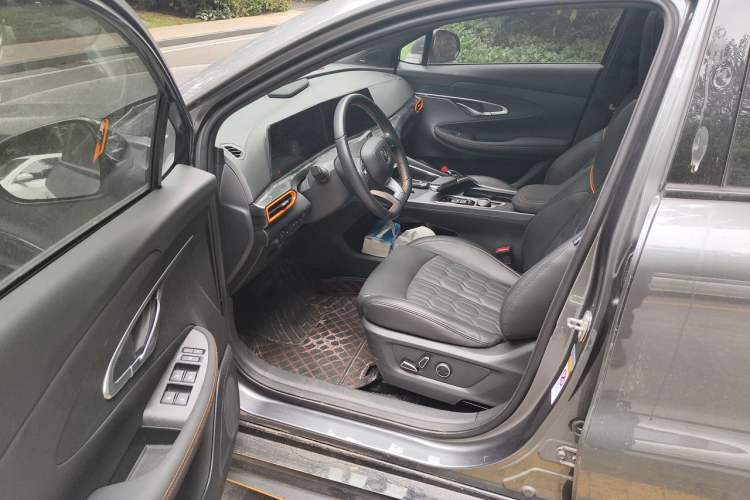 Used CHANGAN UNI-T 2022 1.5T Sport Edition Flagship Version Driver Seat