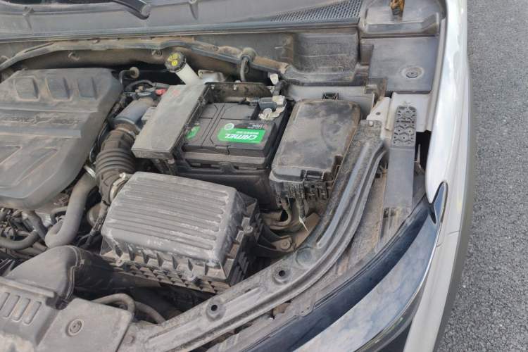 Used CHANGAN UNI-T 2022 1.5T Flagship Edition Engine Bay Left