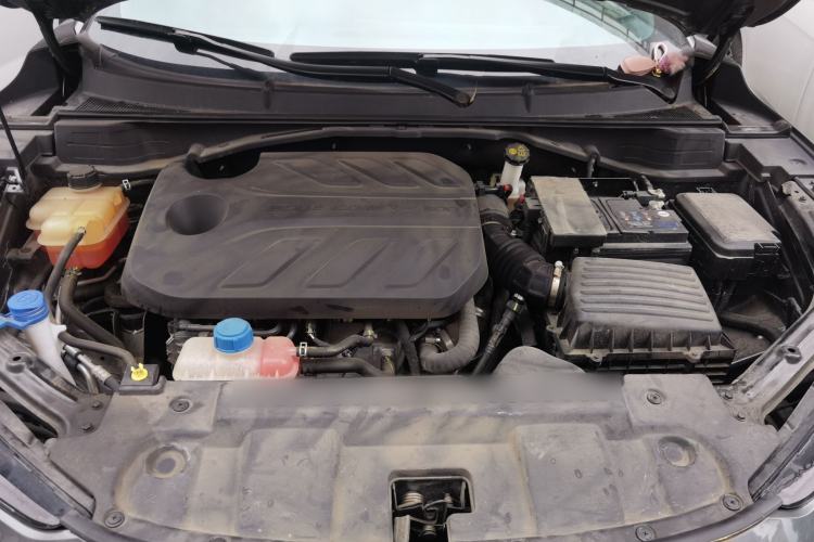 Used CHANGAN UNI-T 2022 1.5T Prestige Version Engine Bay