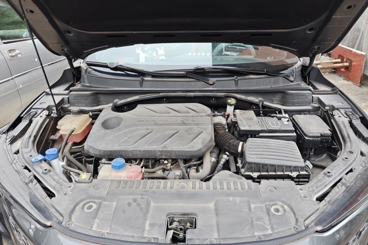 Used CHANGAN UNI-T 2022 1.5T Sport Edition Premium Version Engine Bay