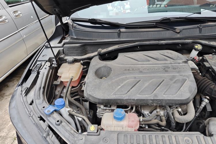 Used CHANGAN UNI-T 2022 1.5T Sport Edition Premium Version Engine Bay Right