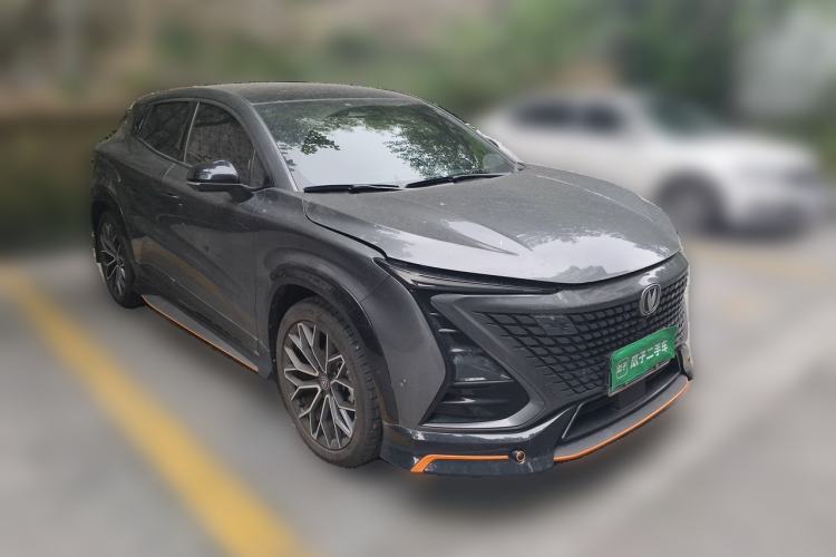 Used CHANGAN UNI-T 2022 1.5T Sport Edition Flagship Version Front Right 45 Deg
