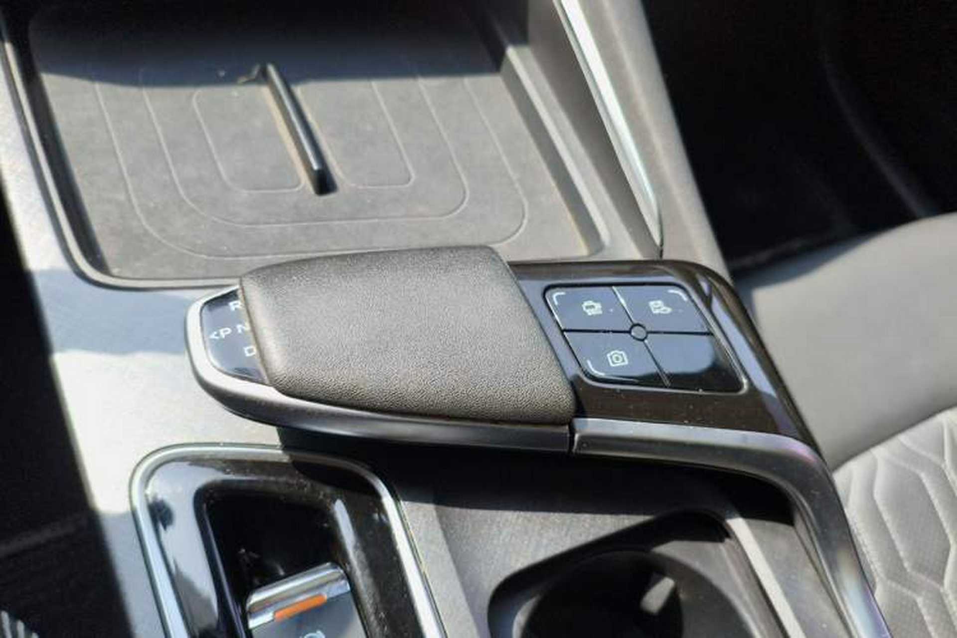 Used CHANGAN UNI-T 2022 1.5T Prestige Version Gear Lever