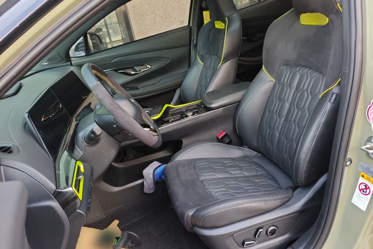 Used CHANGAN UNI-T 2022 1.5T Sport Edition Flagship Version Left Front Seat