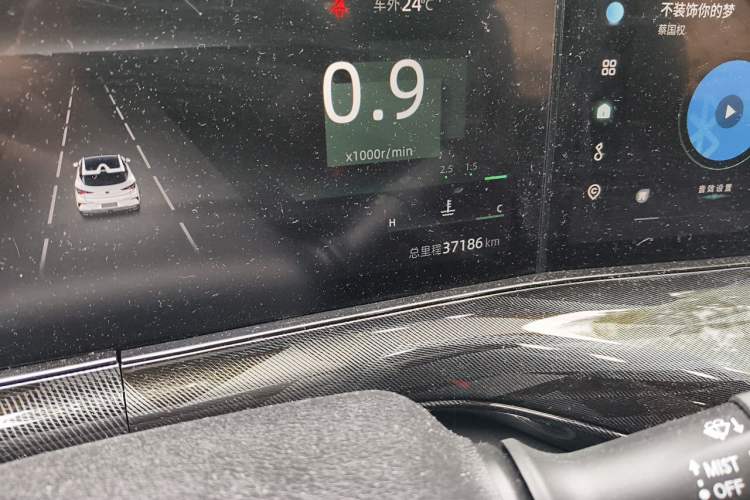 Used CHANGAN UNI-T 2022 1.5T Sport Edition Flagship Version Odometer Close Up