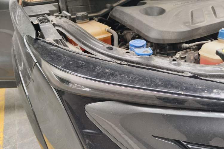 Used CHANGAN UNI-T 2022 1.5T Sport Edition Flagship Version Right Front Headlight