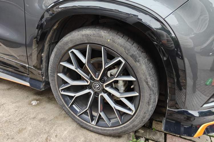 Used CHANGAN UNI-T 2022 1.5T Sport Edition Premium Version Right Front Wheel Hub