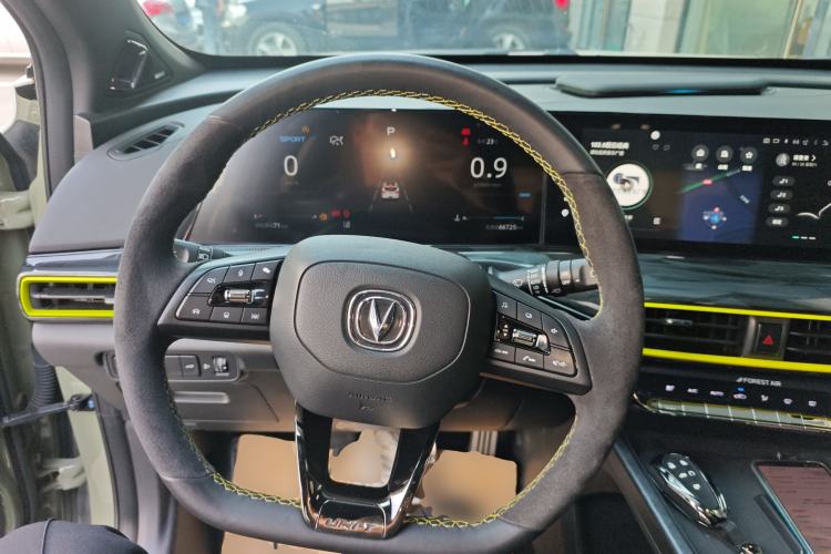 Used CHANGAN UNI-T 2022 1.5T Sport Edition Flagship Version Steering Wheel