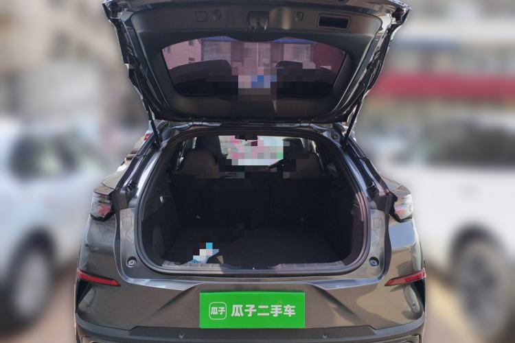Used CHANGAN UNI-T 2022 1.5T Prestige Version Trunk