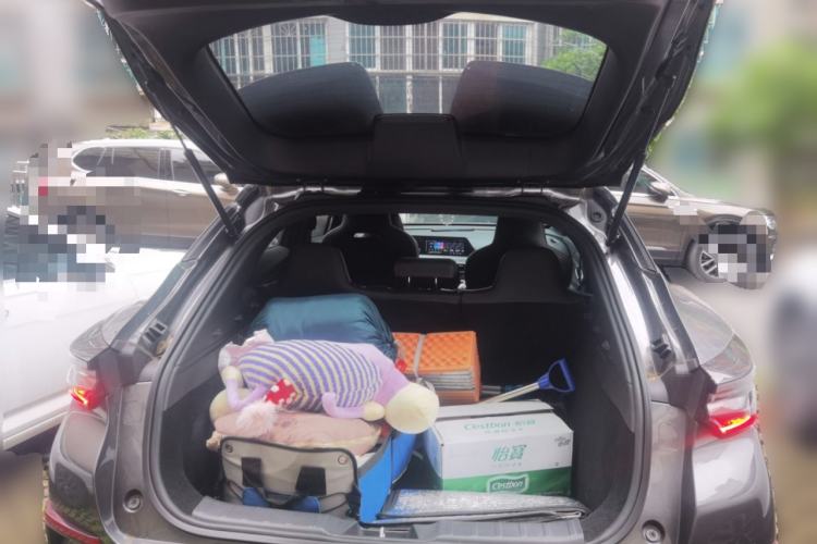 Used CHANGAN UNI-T 2022 1.5T Prestige Version Trunk