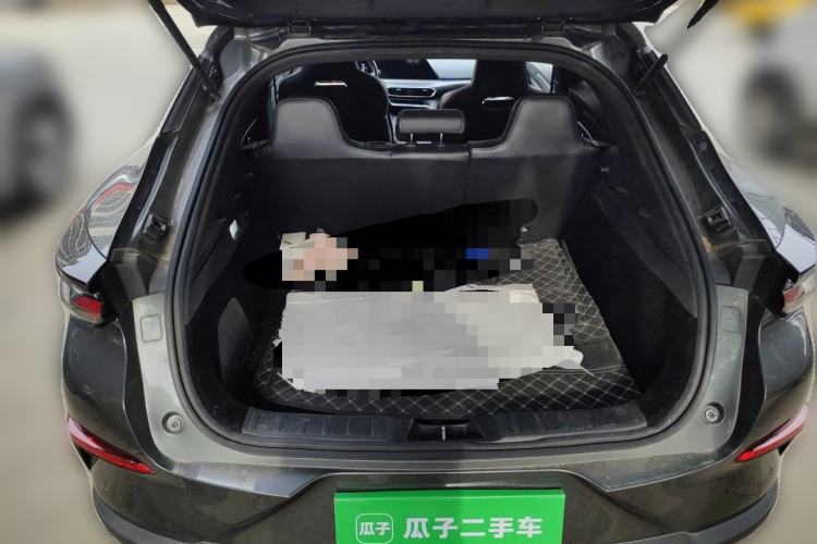 Used CHANGAN UNI-T 2022 1.5T Prestige Version Trunk