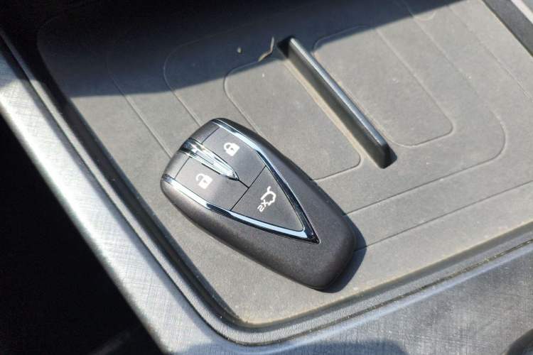 Used CHANGAN UNI-T 2022 1.5T Prestige Version Vehicle Key