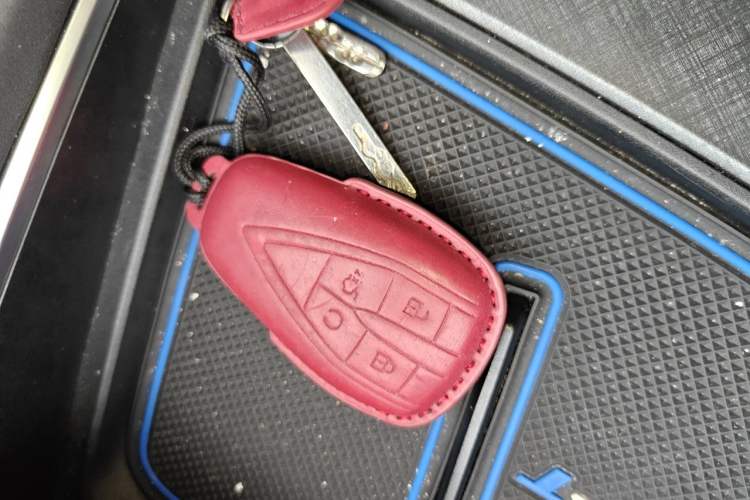 Used CHANGAN UNI-T 2022 1.5T Sport Edition Premium Version Vehicle Key