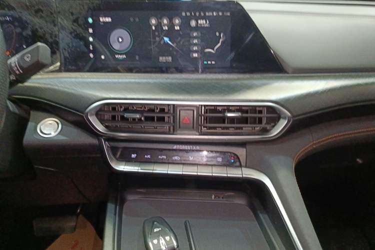 Used CHANGAN UNI-T 2022 1.5T Prestige Version Audio And AC Panel
