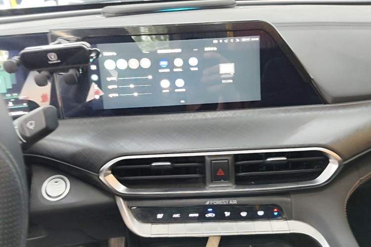 Used CHANGAN UNI-T 2022 1.5T Sport Edition Premium Version Audio And AC Panel