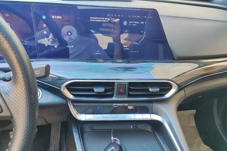 Used CHANGAN UNI-T 2022 1.5T Flagship Edition Audio And AC Panel