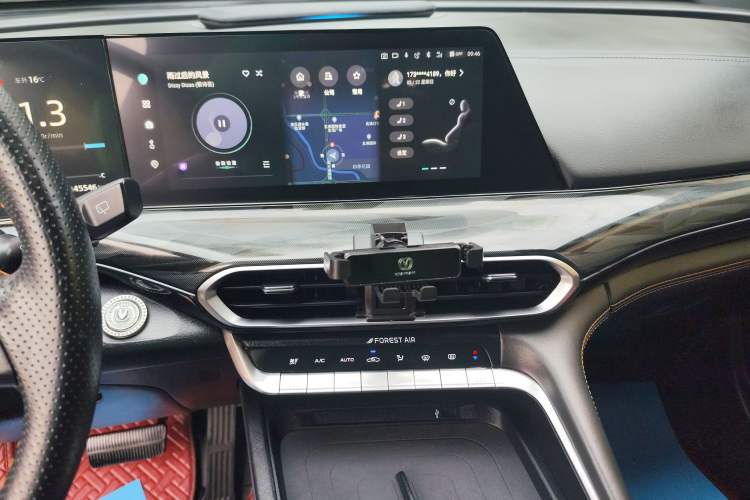 Used CHANGAN UNI-T 2022 1.5T Flagship Edition Audio And AC Panel