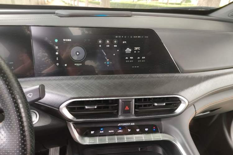 Used CHANGAN UNI-T 2022 1.5T Prestige Version Audio And AC Panel