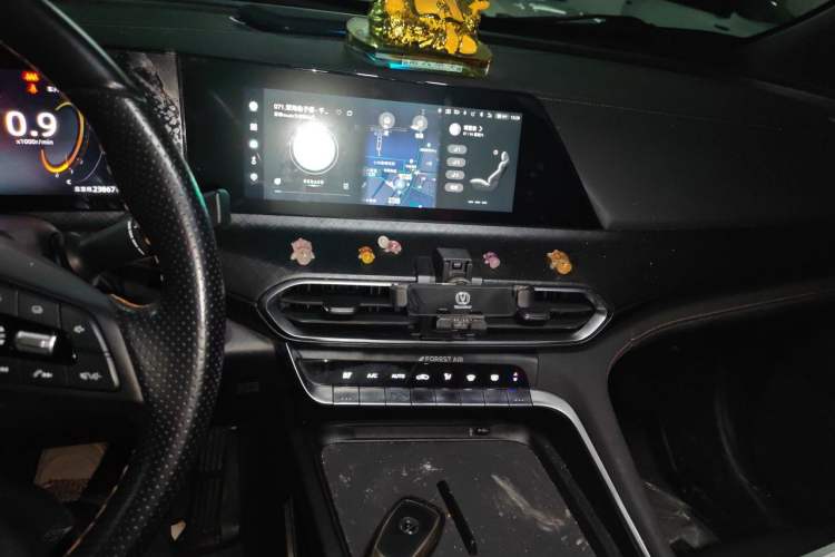 Used CHANGAN UNI-T 2022 1.5T Prestige Version Audio And AC Panel