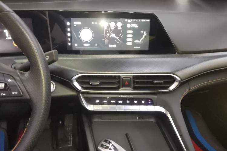 Used CHANGAN UNI-T 2022 1.5T Prestige Version Audio And AC Panel