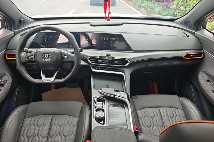 Used CHANGAN UNI-T 2022 1.5T Sport Edition Premium Version Center Console