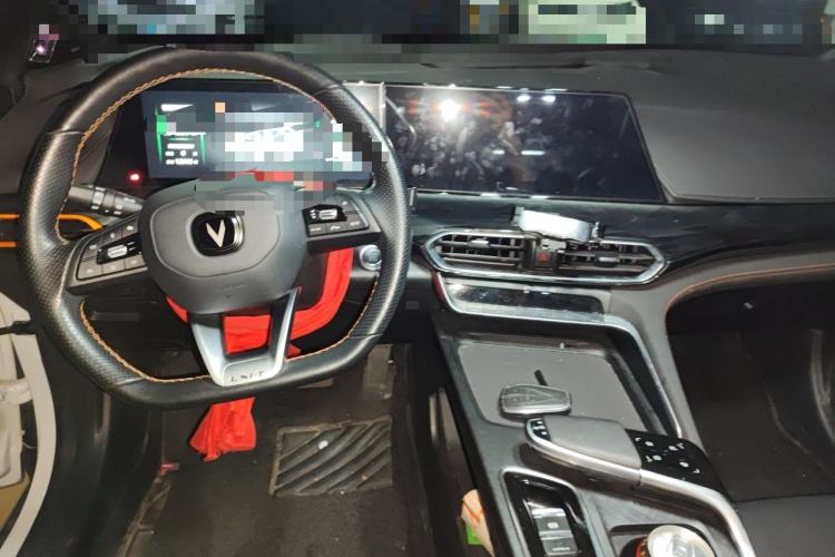 Used CHANGAN UNI-T 2022 1.5T Flagship Edition Center Console