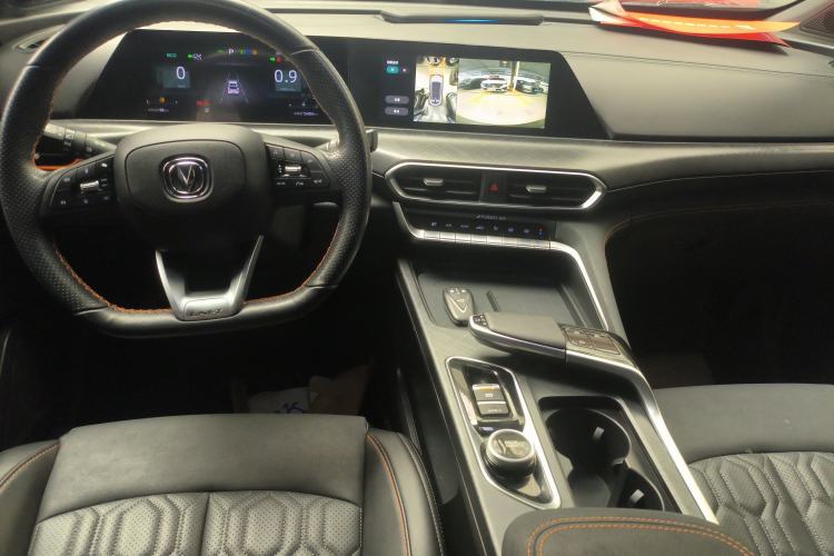 Used CHANGAN UNI-T 2022 1.5T Prestige Version Center Console